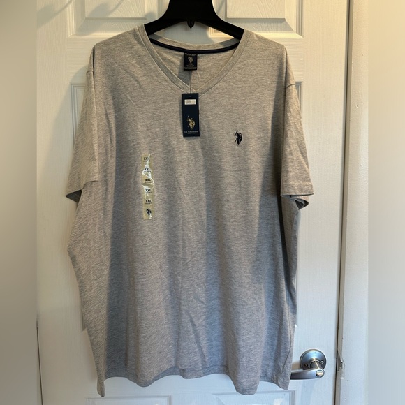 U.S. Polo Assn. Men's V-Neck Grey Knit T-Shirt Size XXL - Picture 2 of 6